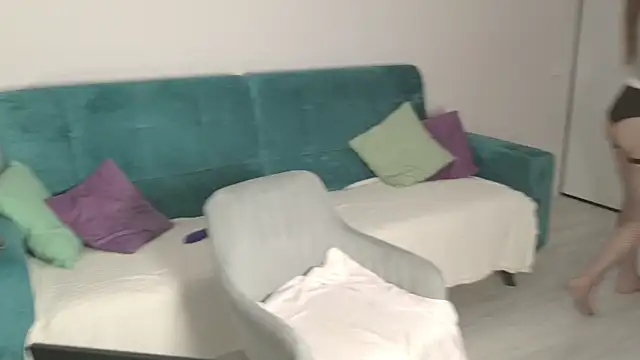 LeksaLove online show from 11-17-25, 05:17