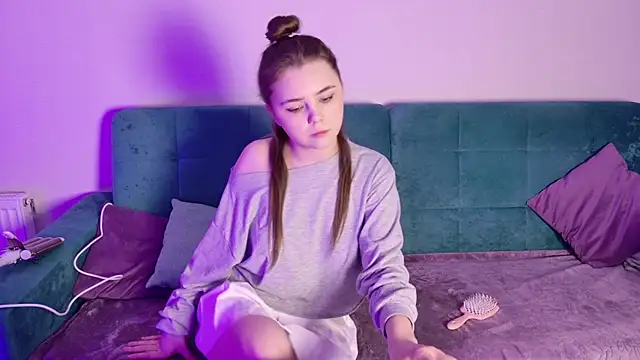 LeksaLove online show from 12-16-25, 05:17