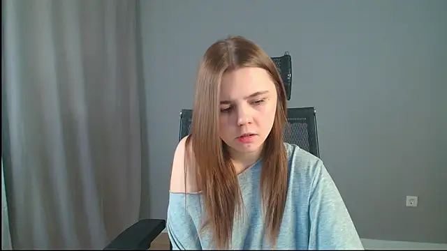 LeksaLove online show from 04-12-26, 08:23