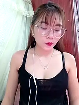 MyMy08 online show from 12-16-25, 12:37