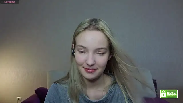 Snapshot of HongTomczak chatting on 07-07-26, 07:45 HongTomczak online show from 07-07-26, 07:45