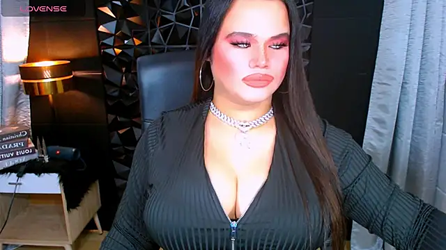 Snapshot of xHugeHarleySelfsuckerx chatting on 10-18-25, 02:13 xHugeHarleySelfsuckerx online show from 10-18-25, 02:13