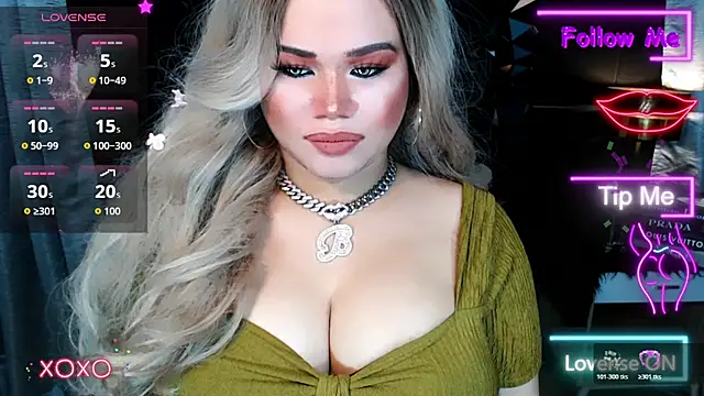 Snapshot of xHugeHarleySelfsuckerx chatting on 10-23-25, 03:27 xHugeHarleySelfsuckerx online show from 10-23-25, 03:27