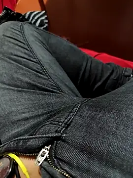 TaraWild online show from 09-20-25, 05:51