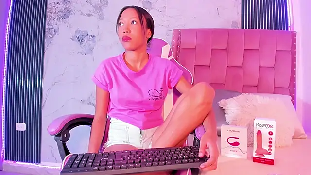 Mia Duarte1 online show from 09-30-25, 07:31