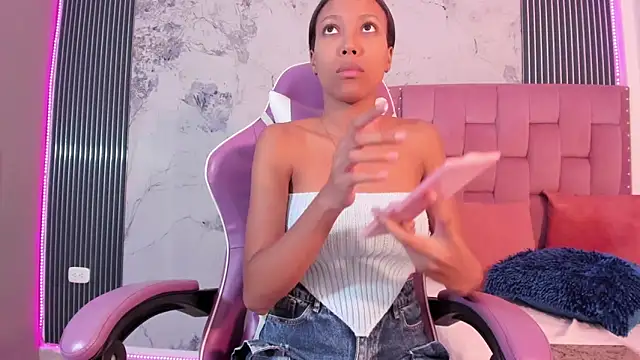 Mia Duarte1 online show from 11-27-25, 07:25