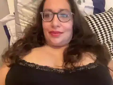 RosaFreya online show from 09-25-25, 11:05