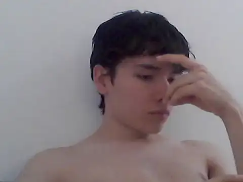 Snapshot of boxedtwink18 chatting on 09-10-25, 08:41 boxedtwink18 online show from 09-10-25, 08:41