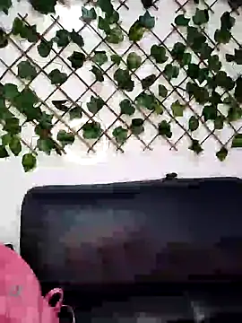 Snapshot of Sophi_Thaylorr chatting on 09-24-25, 12:44 Sophi Thaylorr online show from 09-24-25, 12:44