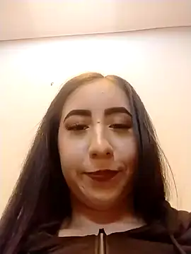 Snapshot of Sophi_Thaylorr chatting on 10-22-25, 01:32 Sophi Thaylorr online show from 10-22-25, 01:32