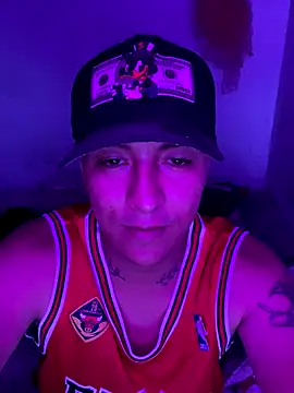 Jrivera22 online show from 11-28-25, 05:40