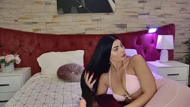 LeyaGoddess online show from 10-07-25, 07:37