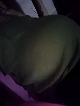 Snapshot of Lagataymoreno chatting on 11-15-25, 02:48 Lagataymoreno online show from 11-15-25, 02:48