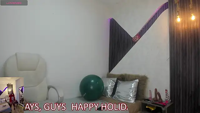 roxana santini online show from 12-19-25, 02:19