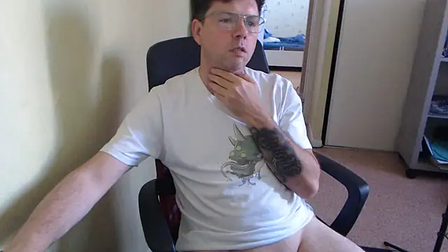 blueandwhite1 online show from 06-16-26, 03:23