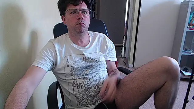 blueandwhite1 online show from 04-14-26, 07:02