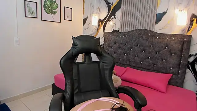 GiaCutee online show from 01-06-26, 03:10