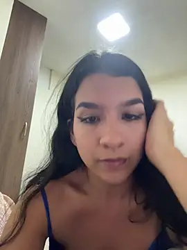 Snapshot of GiaCutee chatting on 04-29-26, 11:44 GiaCutee online show from 04-29-26, 11:44