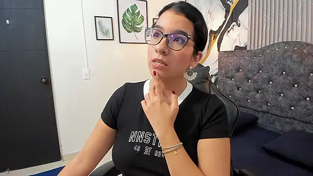 GiaCutee online show from 01-17-26, 03:32