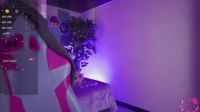  chloe moons  online show from 11-15-25, 12:53