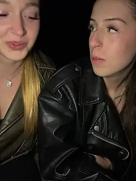 lisapeperoni online show from 03-06-26, 06:58