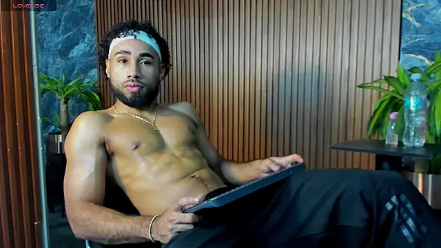 luca flame online show from 10-21-25, 05:12