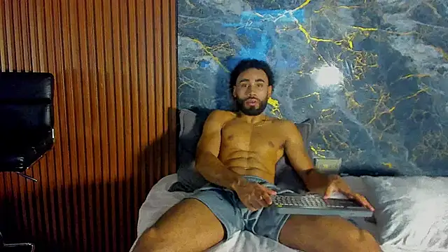 luca flame online show from 09-18-25, 06:44