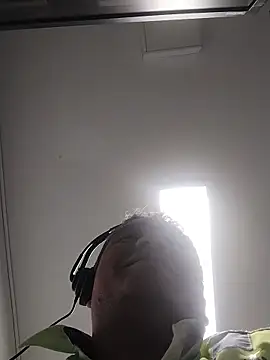 danigarci2307 online show from 04-11-26, 03:14