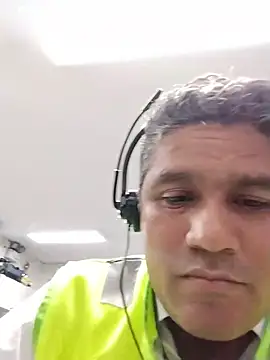 danigarci2307 online show from 11-29-25, 09:59