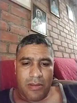 Snapshot of danigarci2307 chatting on 06-06-26, 05:29 danigarci2307 online show from 06-06-26, 05:29