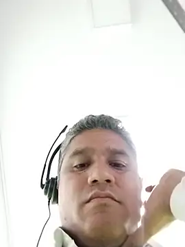 danigarci2307 online show from 04-10-26, 03:46