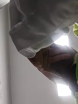 danigarci2307 online show from 11-06-25, 10:14