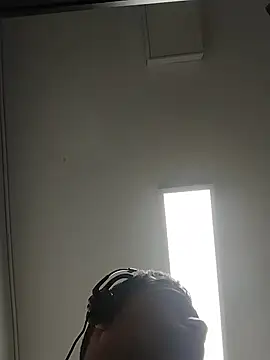 danigarci2307 online show from 04-04-26, 05:08