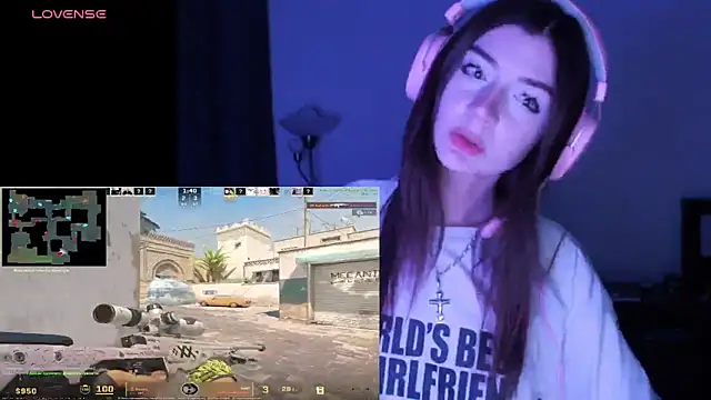 shadowraze228 online show from 12-21-25, 07:04