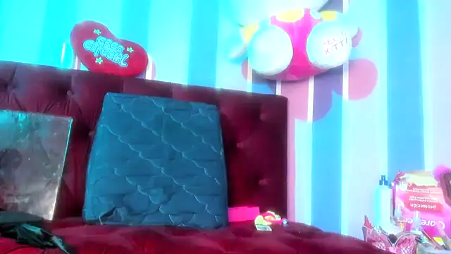 teilor dreamse online show from 12-17-25, 03:11