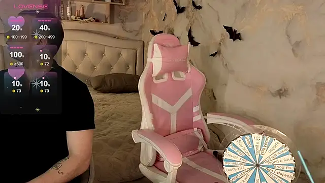 Crystal-Nuts online show from 12-05-25, 02:10