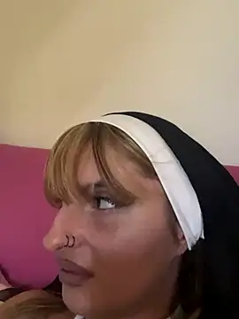 Sexy Bulgarian woman online show from 10-29-25, 10:47