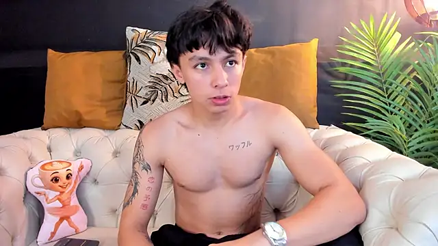 Tyler durten online show from 10-11-25, 03:29