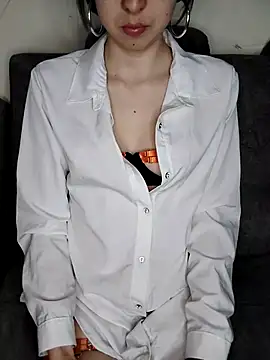 AnnieSparkle online show from 09-10-25, 12:20