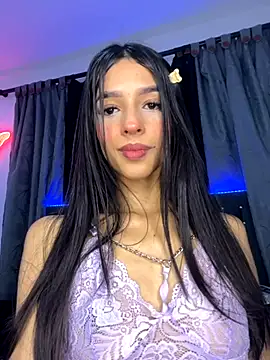 Snapshot of katy_cutie_ chatting on 10-20-25, 03:19 katy cutie online show from 10-20-25, 03:19