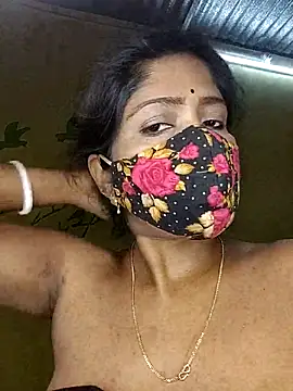 Snapshot of Love143A chatting on 02-02-26, 04:11 Love143A online show from 02-02-26, 04:11