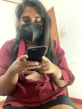 Choco Chuby online show from 11-08-25, 03:37