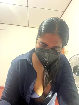 Choco Chuby online show from 11-20-25, 11:22