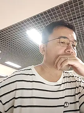 nnnnnan9527 online show from 09-10-25, 02:21