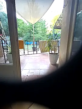 Snapshot of justeadeux chatting on 09-21-25, 07:24 justeadeux online show from 09-21-25, 07:24