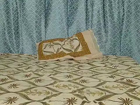 Its-ishikaa online show from 09-27-25, 04:18