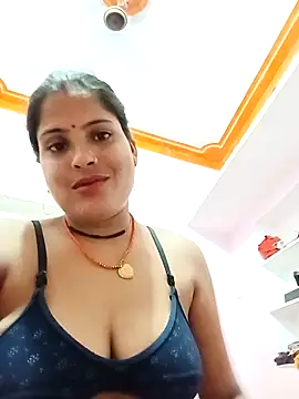 Snapshot of Sexi_savitri chatting on 10-05-25, 05:25 Sexi savitri online show from 10-05-25, 05:25