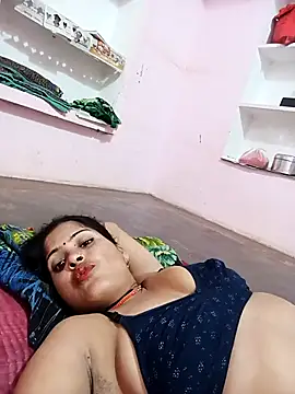 Snapshot of Sexi_savitri chatting on 09-23-25, 04:25 Sexi savitri online show from 09-23-25, 04:25
