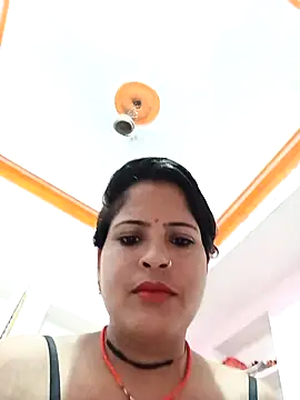 Snapshot of Sexi_savitri chatting on 09-15-25, 09:26 Sexi savitri online show from 09-15-25, 09:26