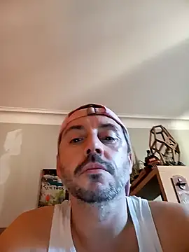 Snapshot of branletteur chatting on 09-20-25, 06:40 branletteur online show from 09-20-25, 06:40